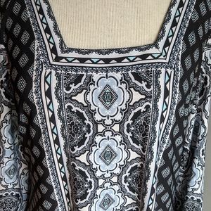 🎈 3/$21 Coco Bianco mixed media tunic